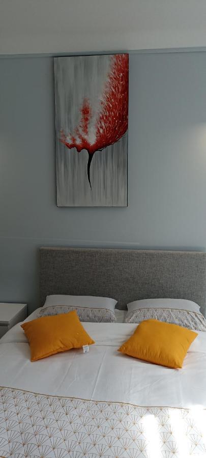 Appartement city 1 de la constrescarpe d'Amiens Extérieur photo
